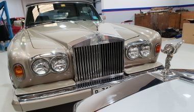 How Classic Car Restoration Works